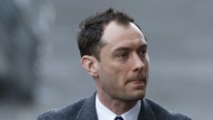 Джъд Лоу още не е преглътнал аферата на Сиена Милър с Даниел Крейг