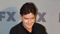 Чарли Шийн вкара и баща си в новата си продукция