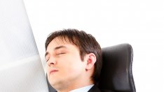 Какво най-често правят служителите вместо да работят