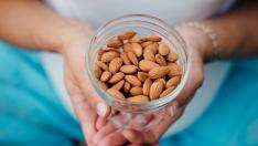 Бадеми - за по-силна памет и здраво сърце