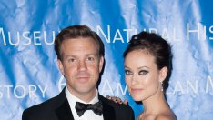 Оливия Уайлд и Джейсън Съдейкис се сгодиха