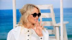 Памела отвръща на изневерите на Адил Рами