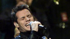 И Марк Антъни забърса по-младо гадже