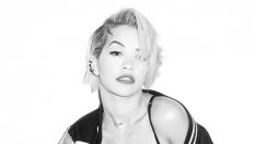 Рита Ора се съблича без свян пред Тери Ричардсън