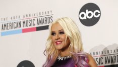 Кристина Агилера ходи без бельо