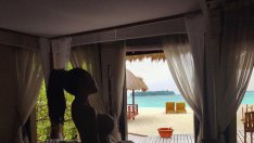 Чар или бедствие: Николета вече се пуска чисто гола