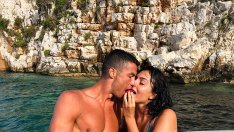 Кристиано Роналдо се натиска с Джорджина в Гърция