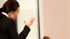 Как да се справите с най-негативните типове колеги