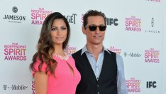 Жената на Матю Макконъхи показа перфектното си тяло