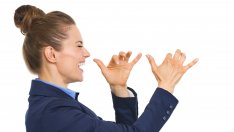 Как да надвиете подигравките на работното място