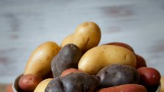 Тайната в лилавия картоф