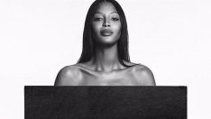 Наоми Кембъл топлес по деним