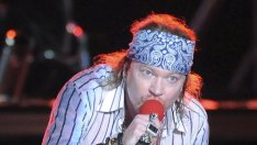 Аксел Роуз удари 50