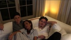 Виктория успокоила децата: Татко не е неверник!