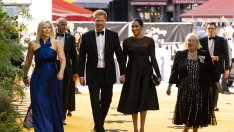 И принц Хари с критики за облеклото: Сложил готова папийонка