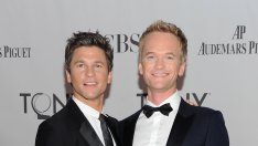 Хомосексуалният актьор Нил Харис се сгоди официално