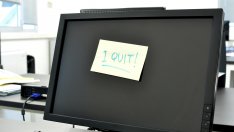 Напускате работа?