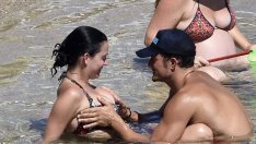 Плажна еротика: Орландо "мачка" похотливо Кейти