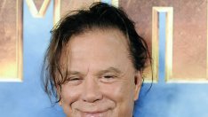 Мики Рурк напусна „Непобедимите 2“