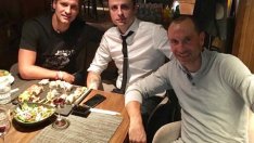 Бербатов празнува имен ден със Стенли и Мартин Петров