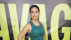 Салма Хайек плакала преди секссцени