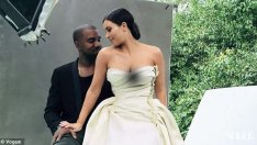 Анна Уинтур най-накрая склони да сложи Ким на корицата на Vogue