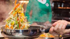 Вредно ли е за готвача пърженето по китайски?