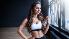 5 упражнения за стегнати ръце и гърди