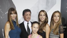 Ужасната година на Слай продължава