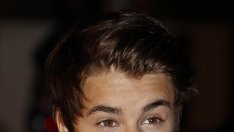 Бийбър бесен на анимиран бобър, който го имитира