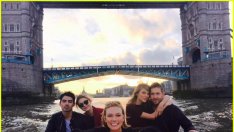 Тейлър Суифт и Калвин Харис се разходиха с лодка по Темза