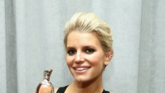 Джесика Симпсън ще отваря верига с модни бутици