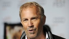 Кевин Костнър ще изнася реч на погребението на Уитни