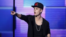 Бийбър послуша Агилера