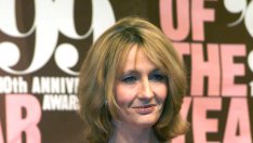 Джоан Роулинг се ядоса на бившата си асистентка, задигнала й пари за козметика