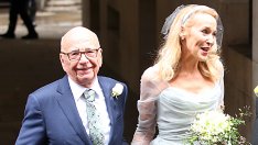 „Младото“ семейство Мърдок замина на меден месец