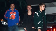 Джъстин изненада Селена с червена роза за рождения ѝ ден