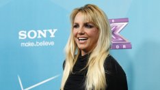 Бритни пише роман и е на път да изхвърчи от  X Factor