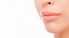 Домашна маска за устни – как да ги направим по-плътни?