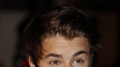 Бийбър трупа усилено мускули