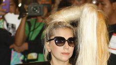 Гага лъсва в американския Vogue през септември