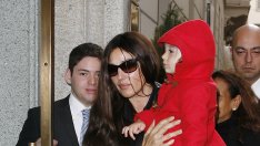 Моника Белучи се радва на живота си на необвързана