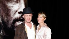 Робин Райт се сгоди за младото си гадже