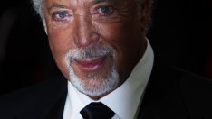 Том Джоунс предупредил Елвис Пресли да се пази от дрогата