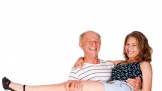 Да излизаш с приятел на баща си