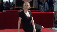 Кейт Уинслет се сдоби със звезда на Алеята на славата