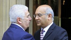 Бащата на Ейми Уайнхаус е шокиран от дефилето на Жан Пол Готие в памет на певица