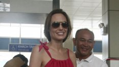 Осиновеният от Джоли-Пит Пакс се срещна с биологичната си баба