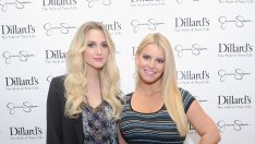 Джесика и Ашли Симпсън са започнали булчински войни