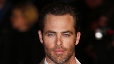 Крис Пайн се учил от Кевин Костнър